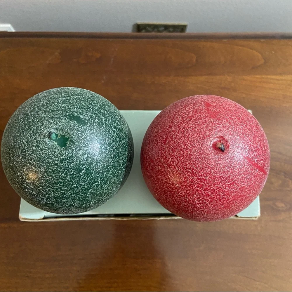 PartyLite Cinnamon & Bayberry & Pine Berry 3” Ball Candles Set of 2 Retired - Picture 2 of 4